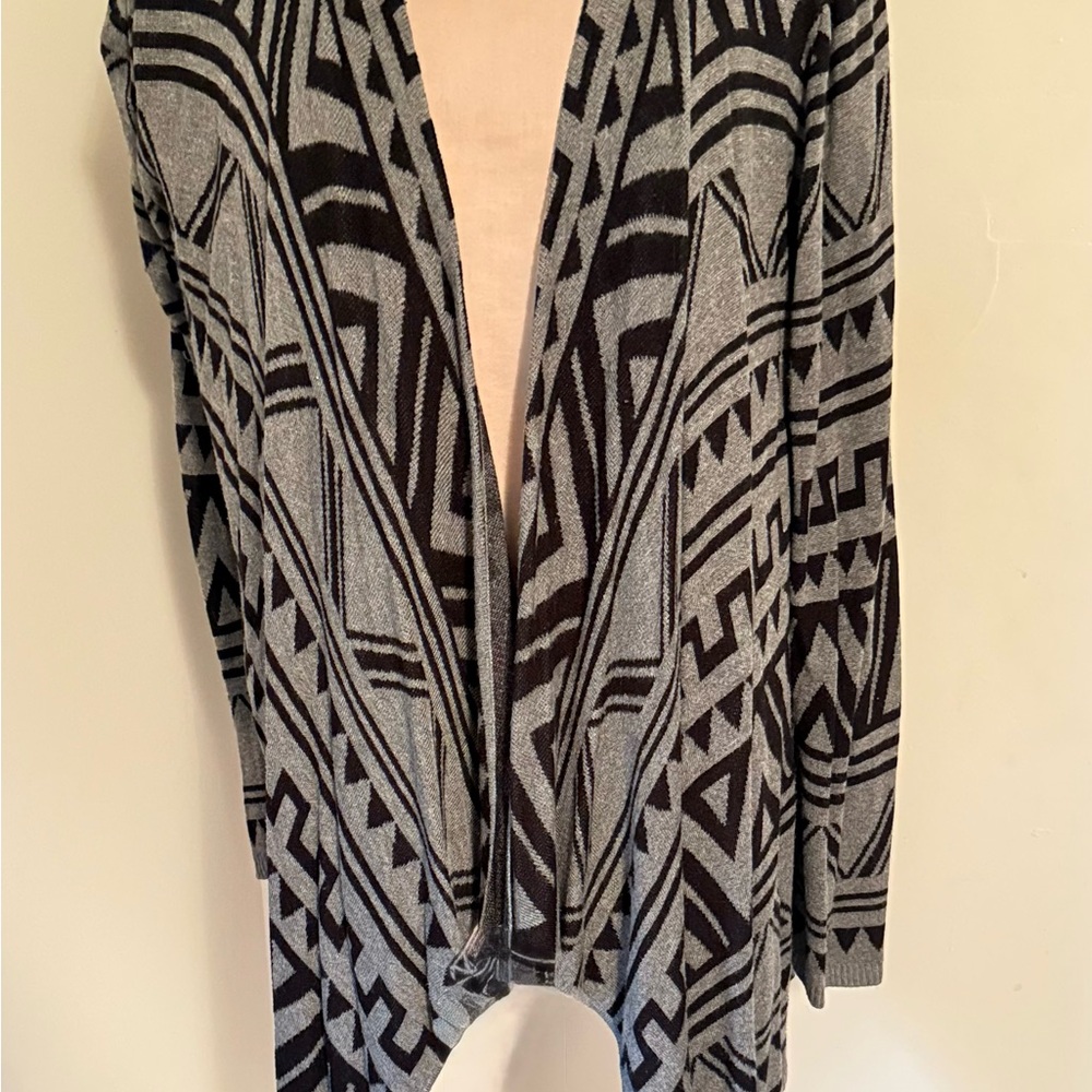 Geometric Patterned Black and Gray Women's Sweater